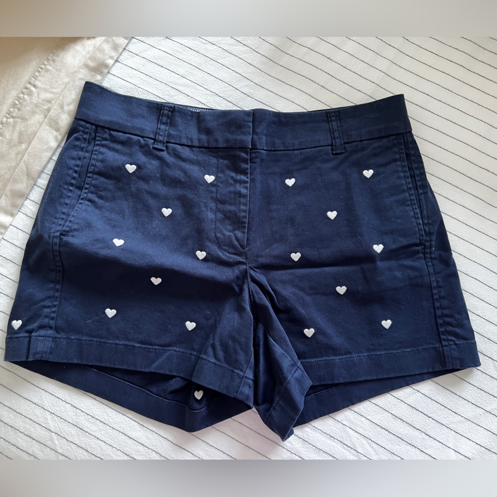 Embroidered 4” chino shorts